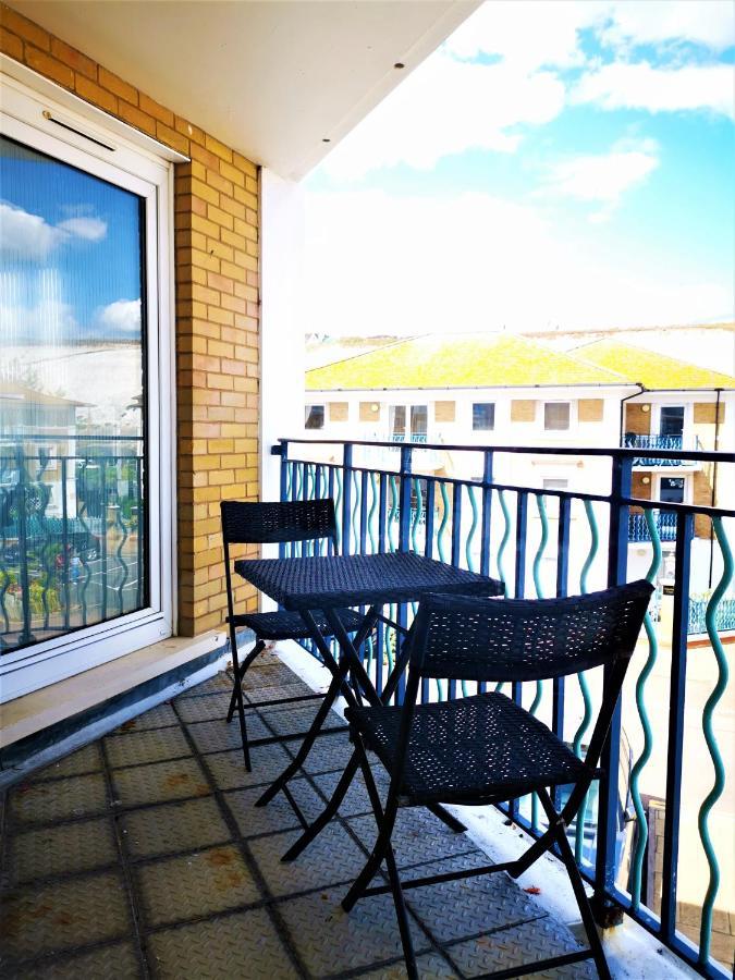 Apartmán Marina Living With Parking, Balcony, Quiet And Secure Hove Exteriér fotografie
