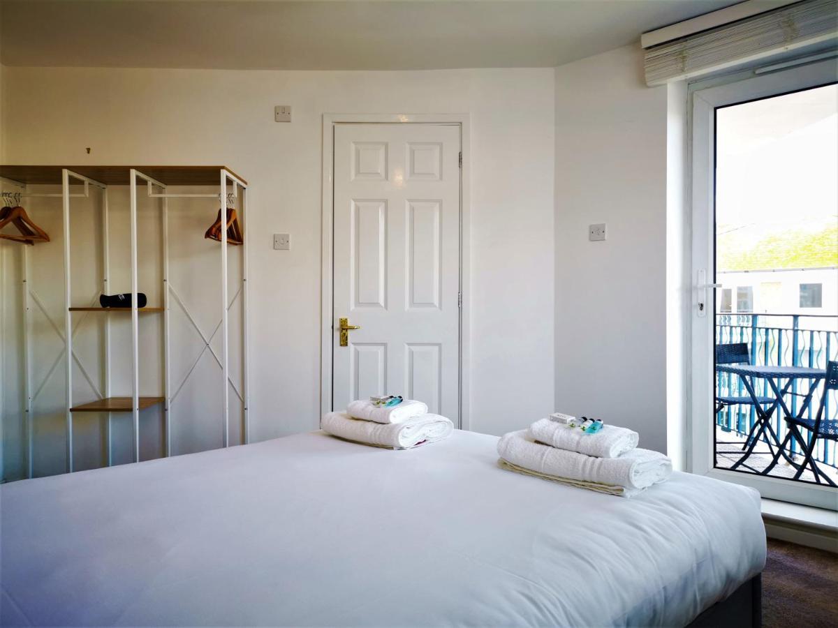 Apartmán Marina Living With Parking, Balcony, Quiet And Secure Hove Exteriér fotografie