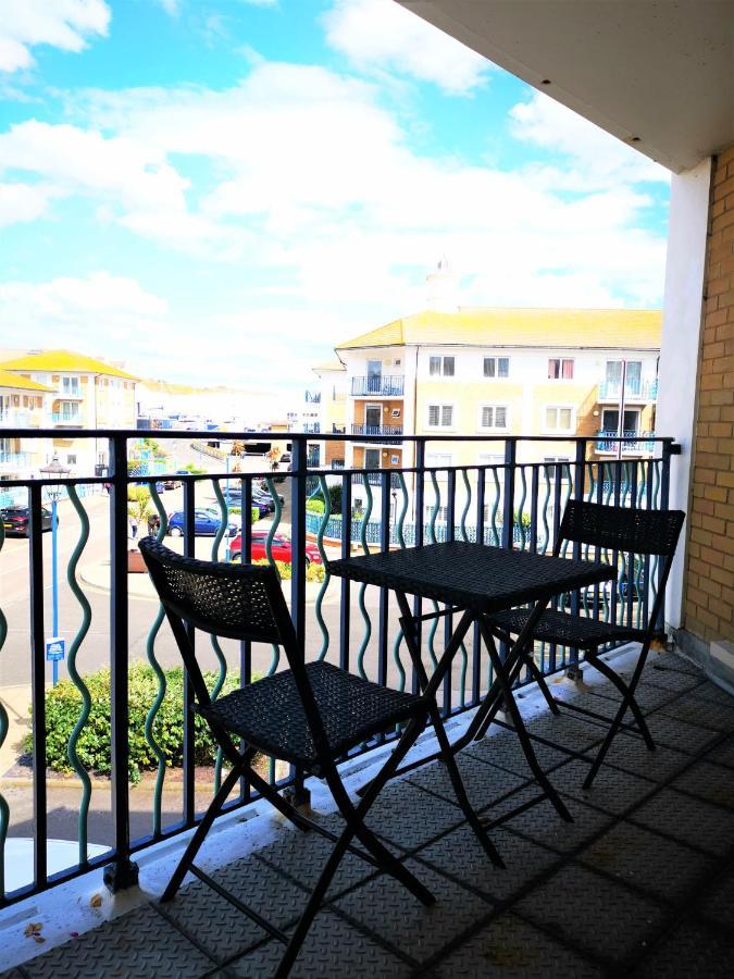 Apartmán Marina Living With Parking, Balcony, Quiet And Secure Hove Exteriér fotografie