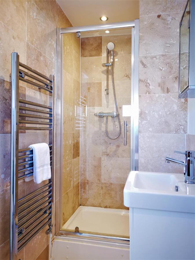 Apartmán Marina Living With Parking, Balcony, Quiet And Secure Hove Exteriér fotografie