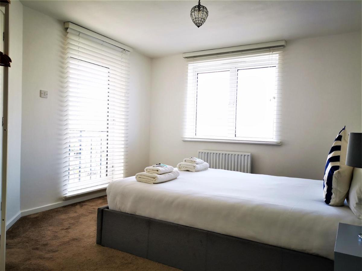 Apartmán Marina Living With Parking, Balcony, Quiet And Secure Hove Exteriér fotografie