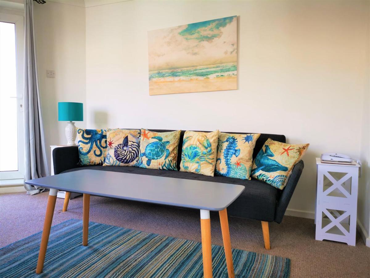 Apartmán Marina Living With Parking, Balcony, Quiet And Secure Hove Exteriér fotografie